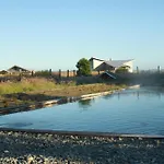 Amazing Ocean Front, Spacious & Private House