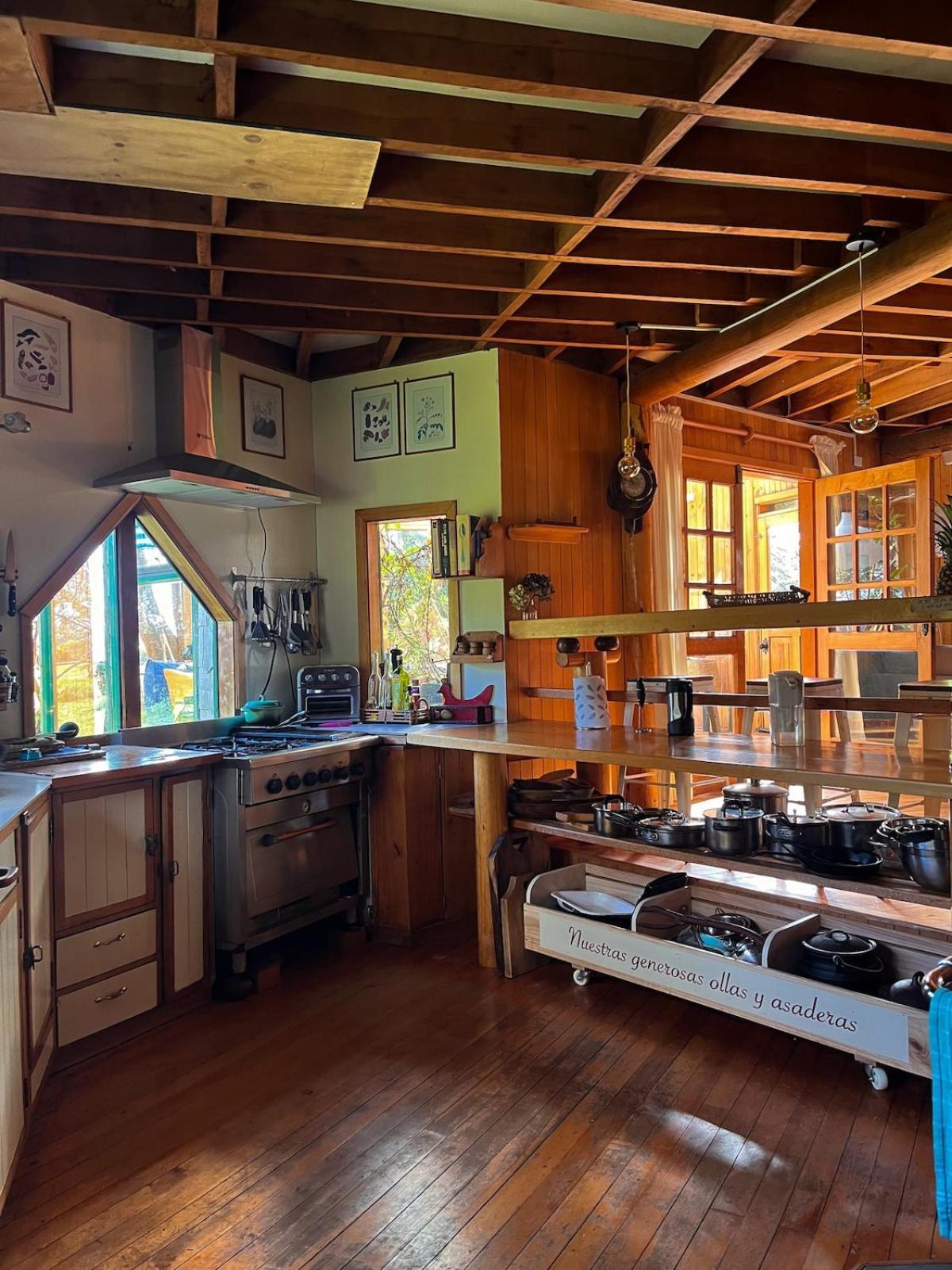 Amazing Ocean Front, Spacious & Private House Pousada Ancud
